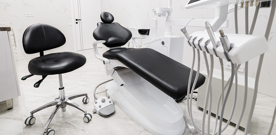 Стул-седло или классический стул: что выбрать стоматологу?