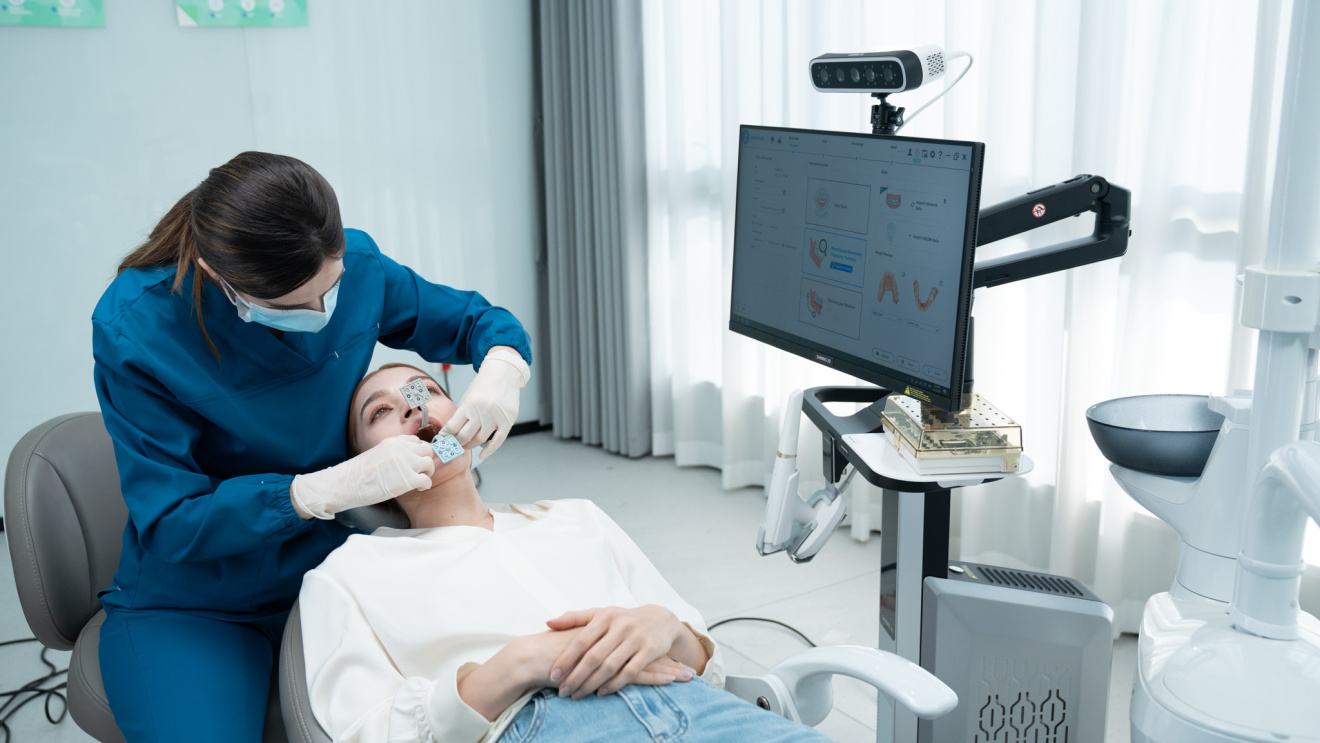 Определение оптимального соотношения челюстей для пациентов с адентией