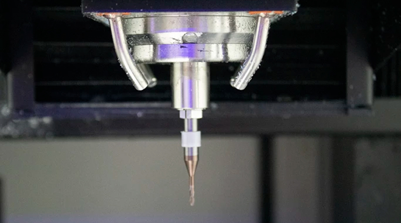 Сильная мощность шпинделя